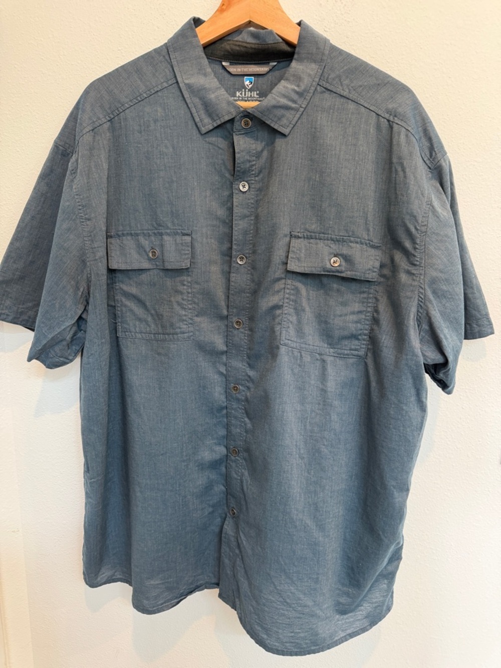 Kuhl Men’s Short-Sleeve Button-Down Shirt in Slate Blue